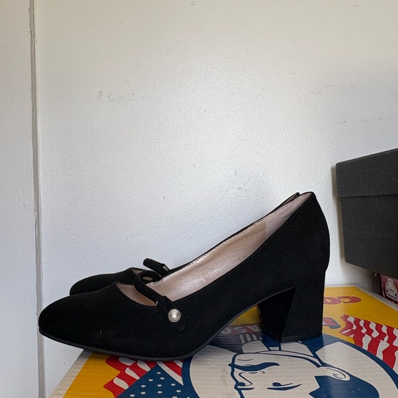 Unida heels size 6.5 - Picture 1 of 6